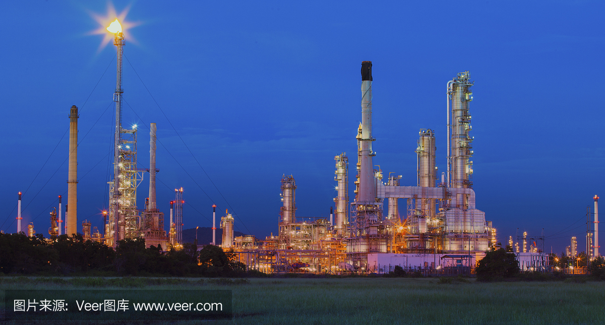 石化行業煉油廠的美麗照明